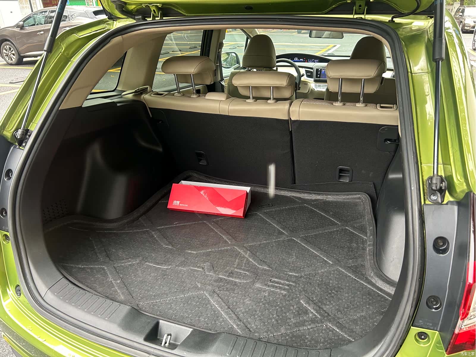 Honda Jade, 2014 7