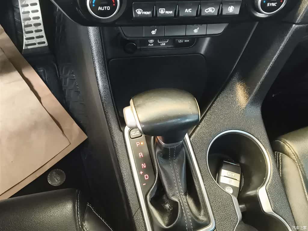 Kia KX5, 2016 10