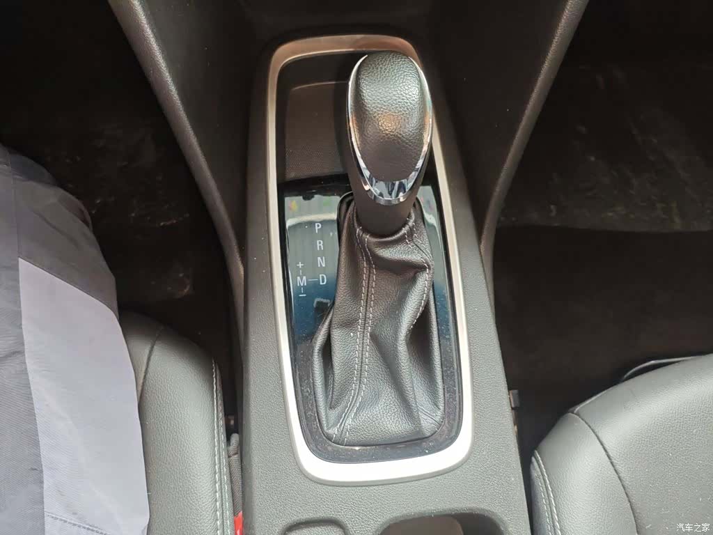 Chevrolet 320, 2018 14