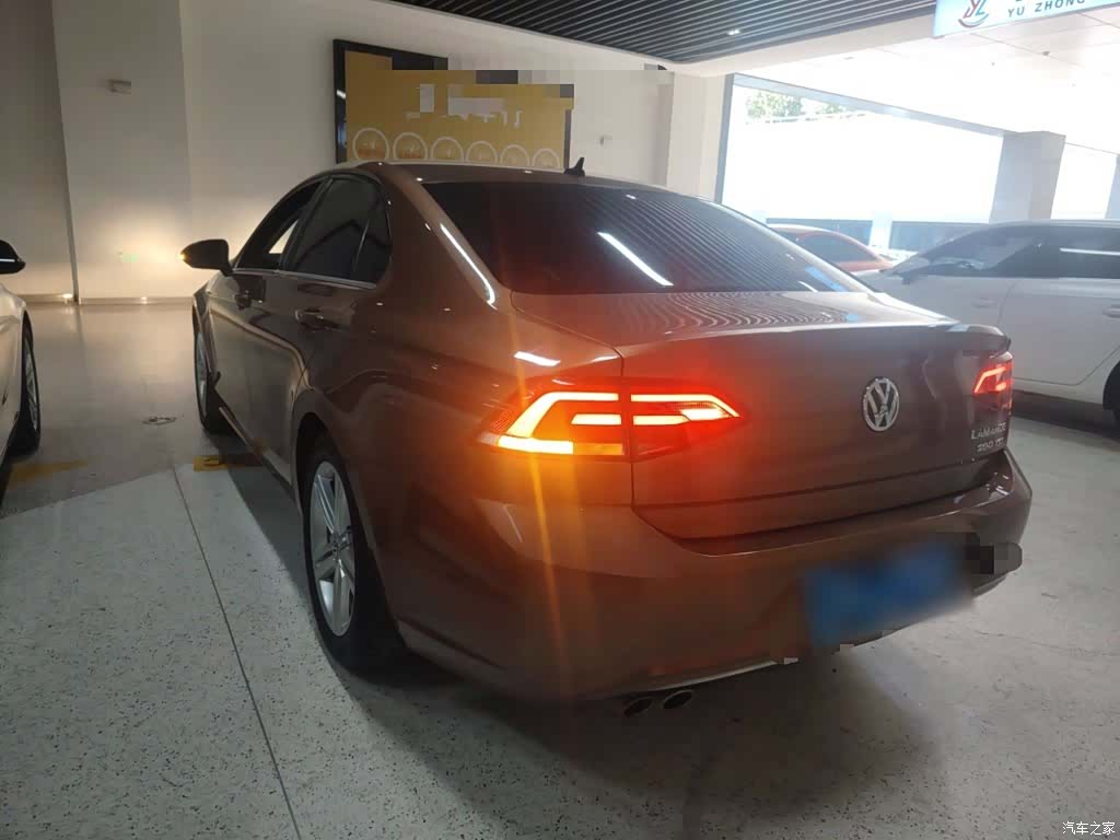 Volkswagen Lamando, 2016 23