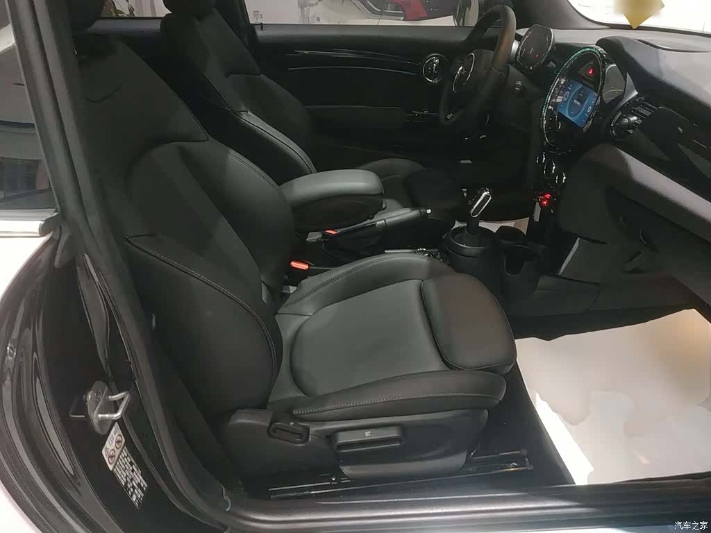 Mini Cooper, 2024 20