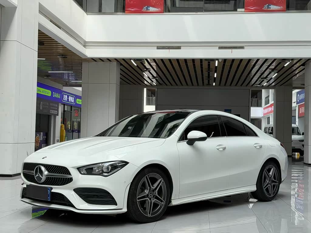 Mercedes-Benz CLA