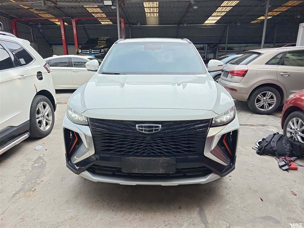 Geely Boyue, 2023 3