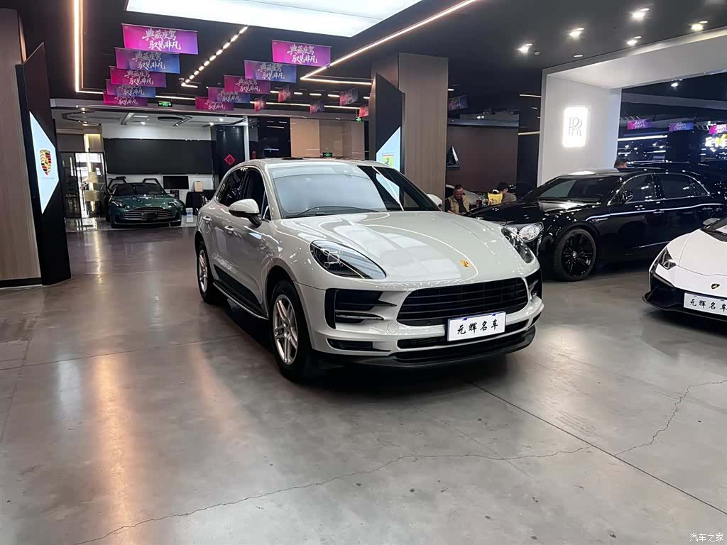 Porsche Macan, 2020 3