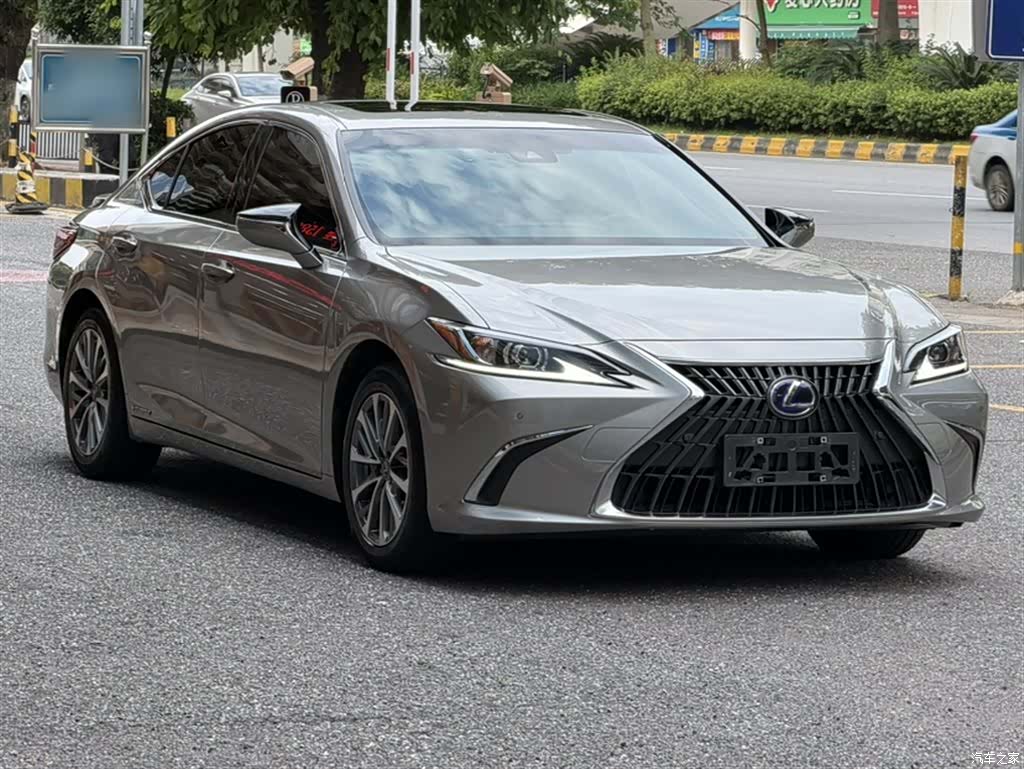 Lexus ES, 2022 6