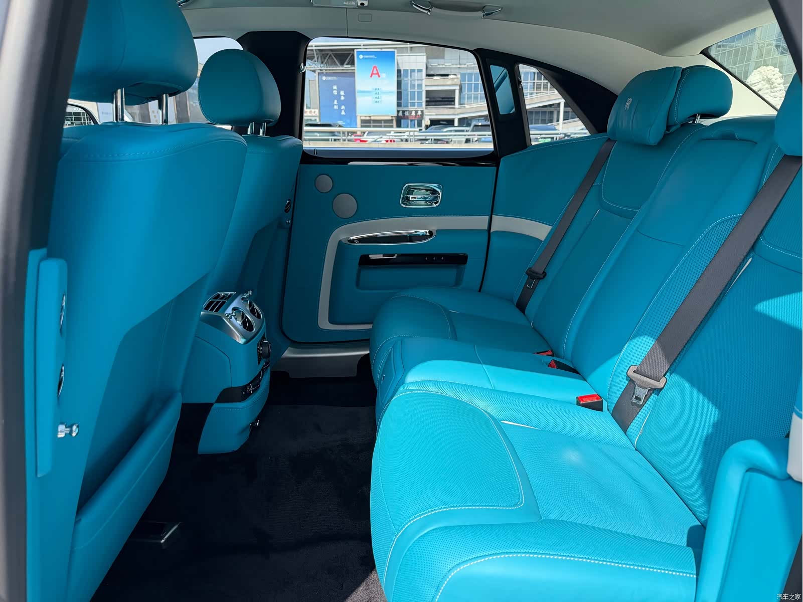 Rolls-Royce Ghost, 2020 23