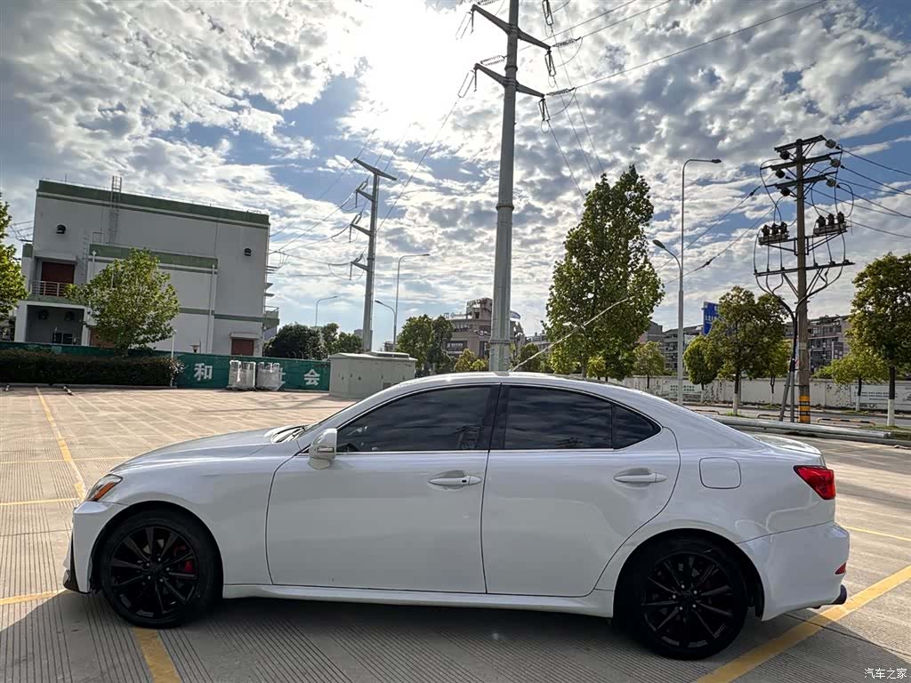 Lexus IS, 2009 17