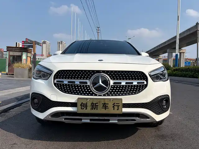Mercedes-Benz GLA 2023 — купить из Китая под заказ