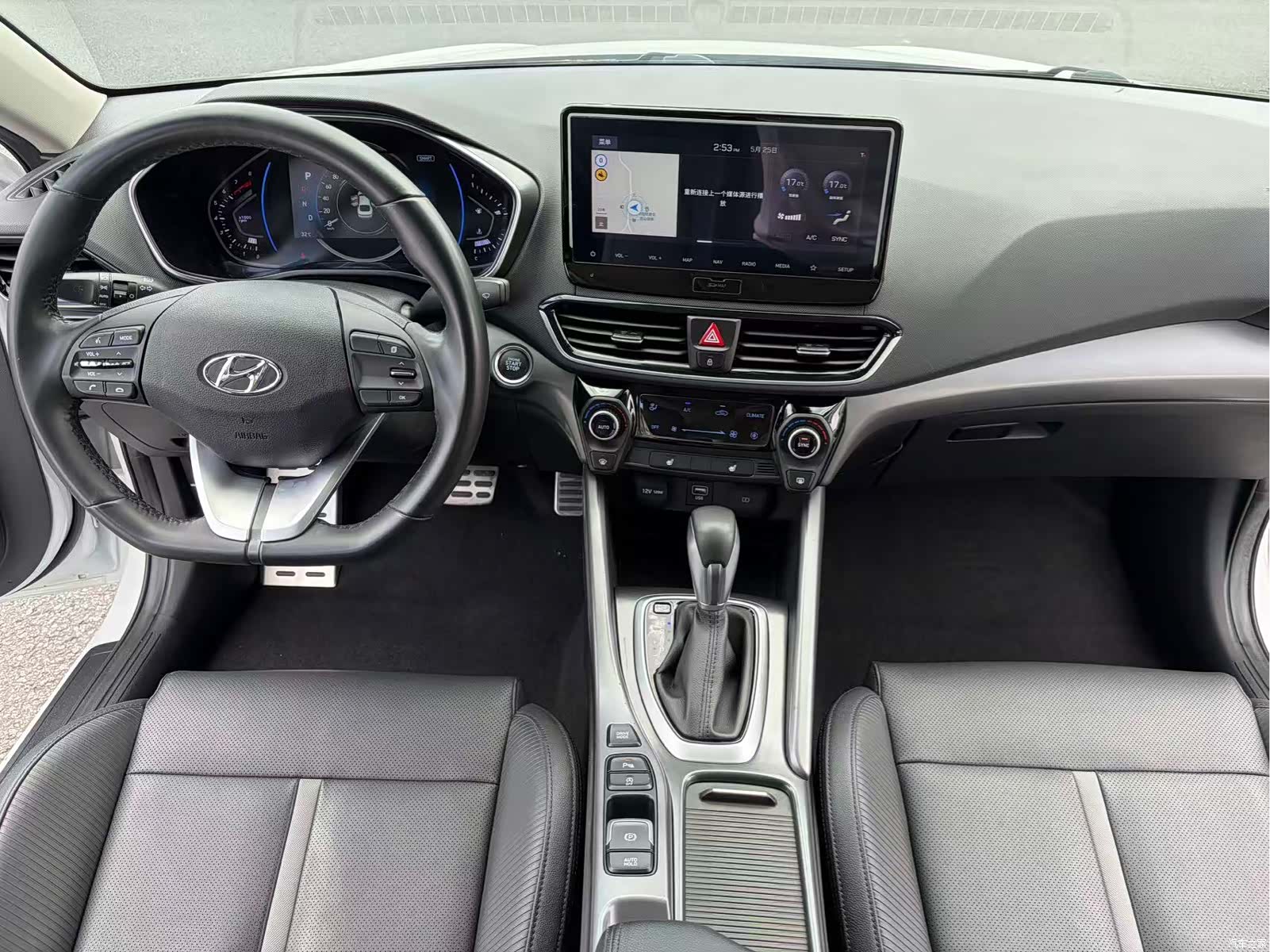 Hyundai Lafesta, 2020 11