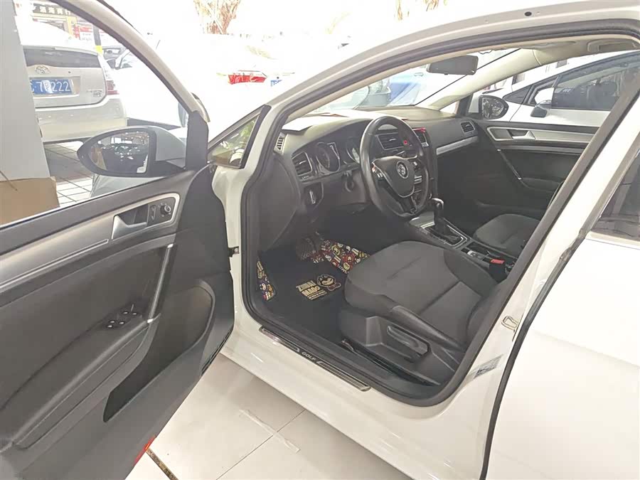 Volkswagen Golf 2019, фото 12