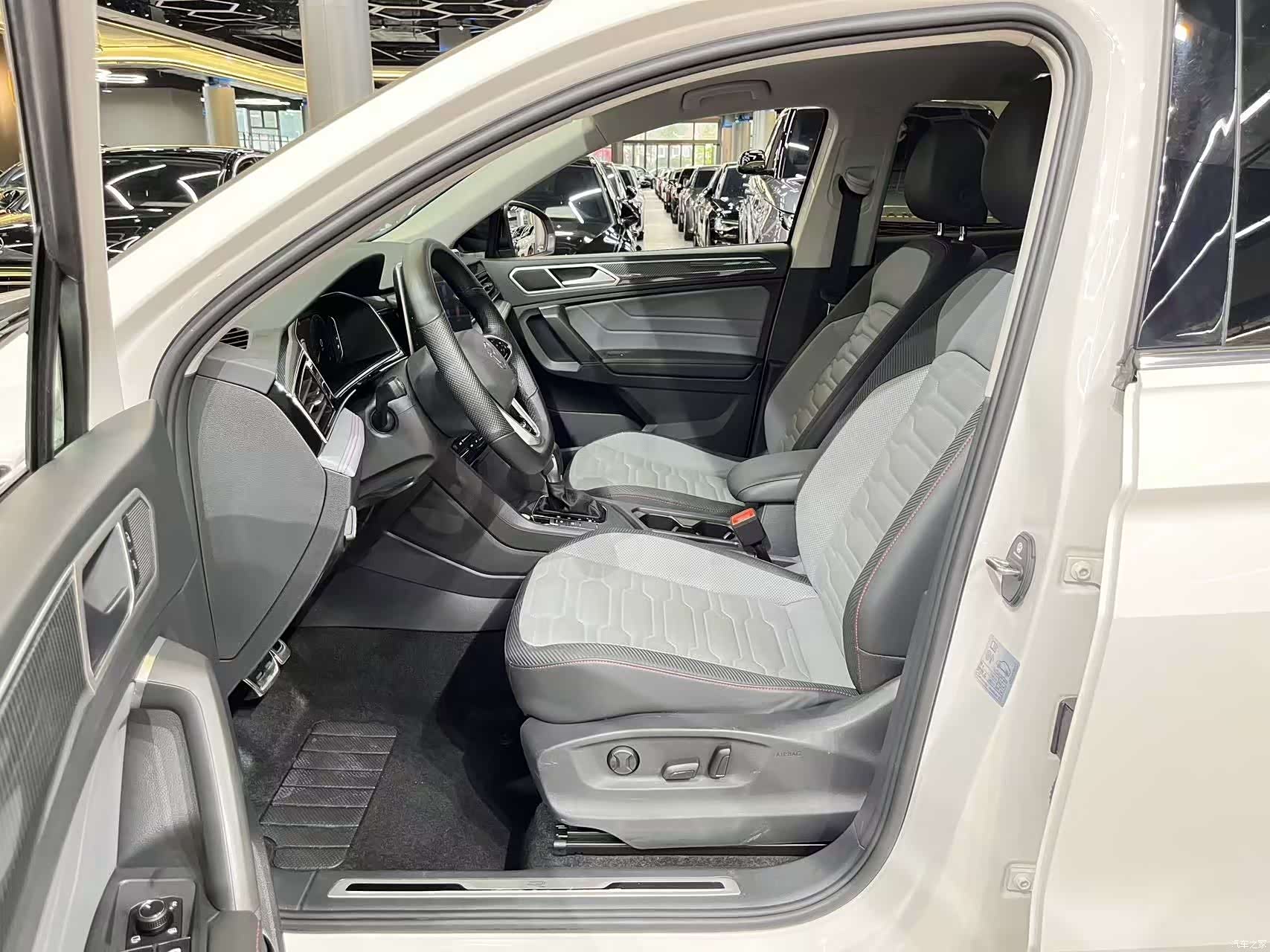 Volkswagen Tiguan, 2023 4