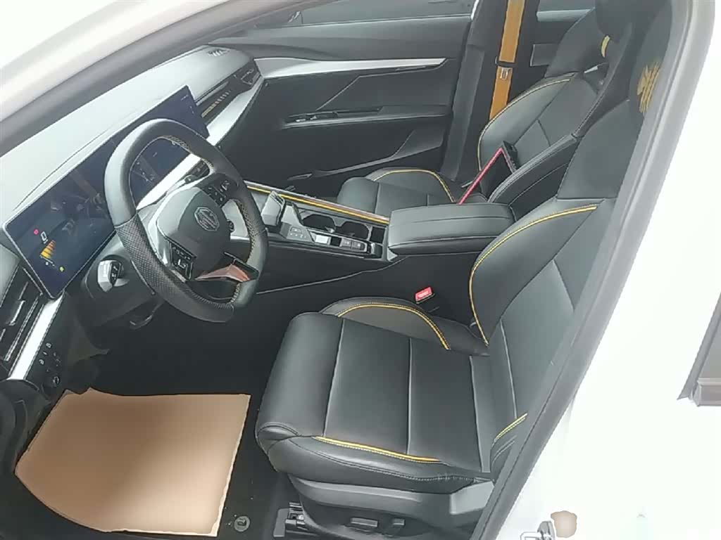 MG MG5, 2023 15