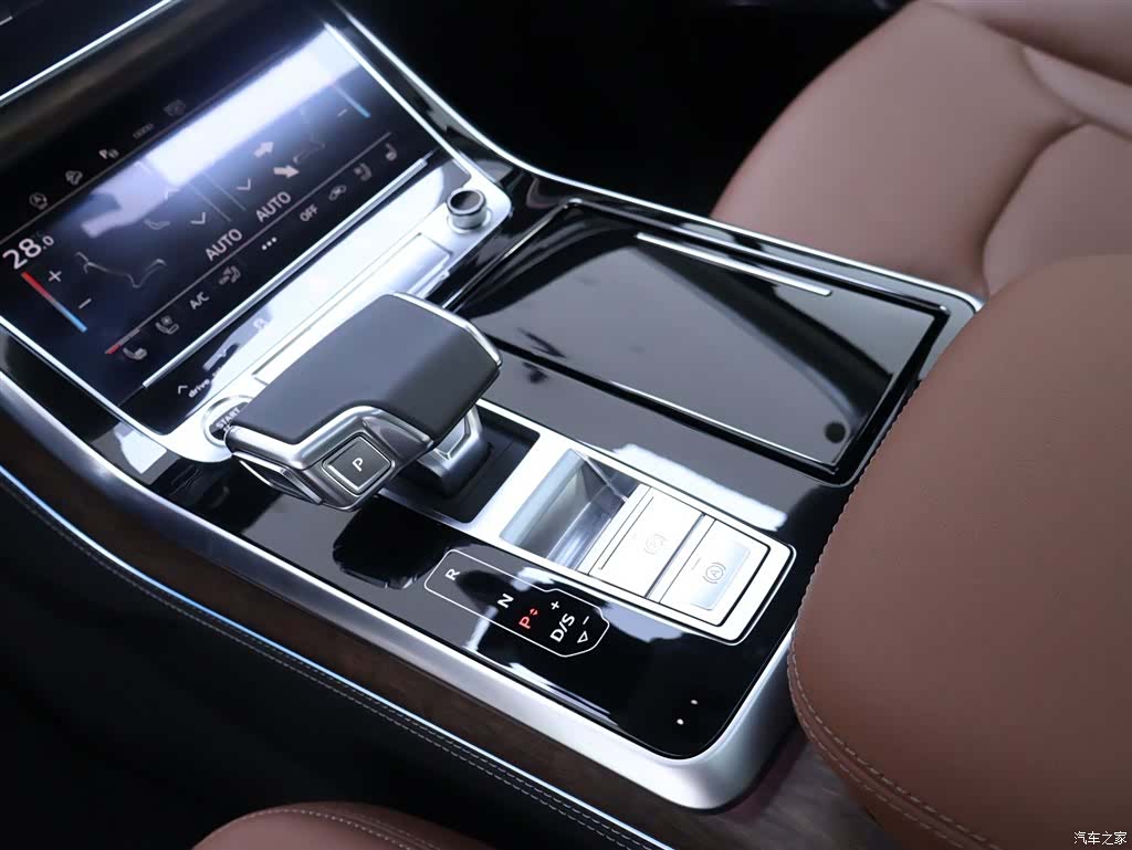 Audi Q7, 2026 12