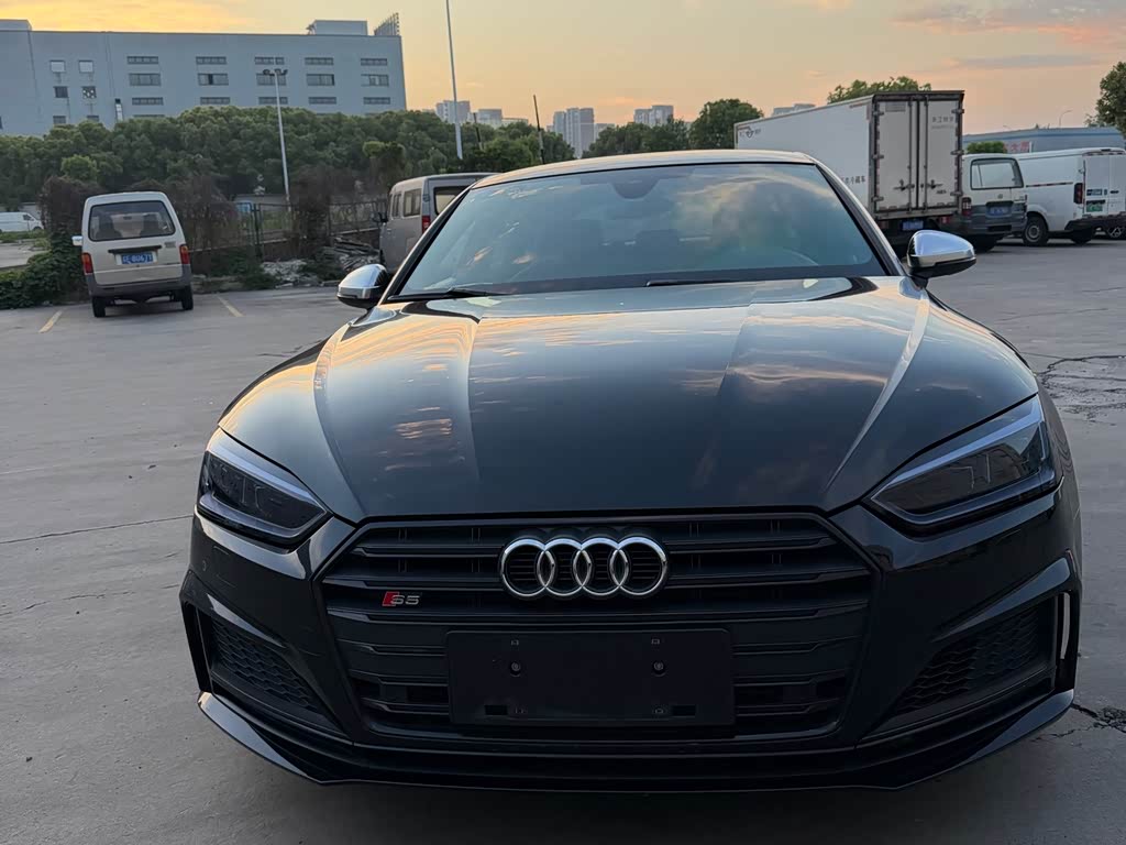Audi S5