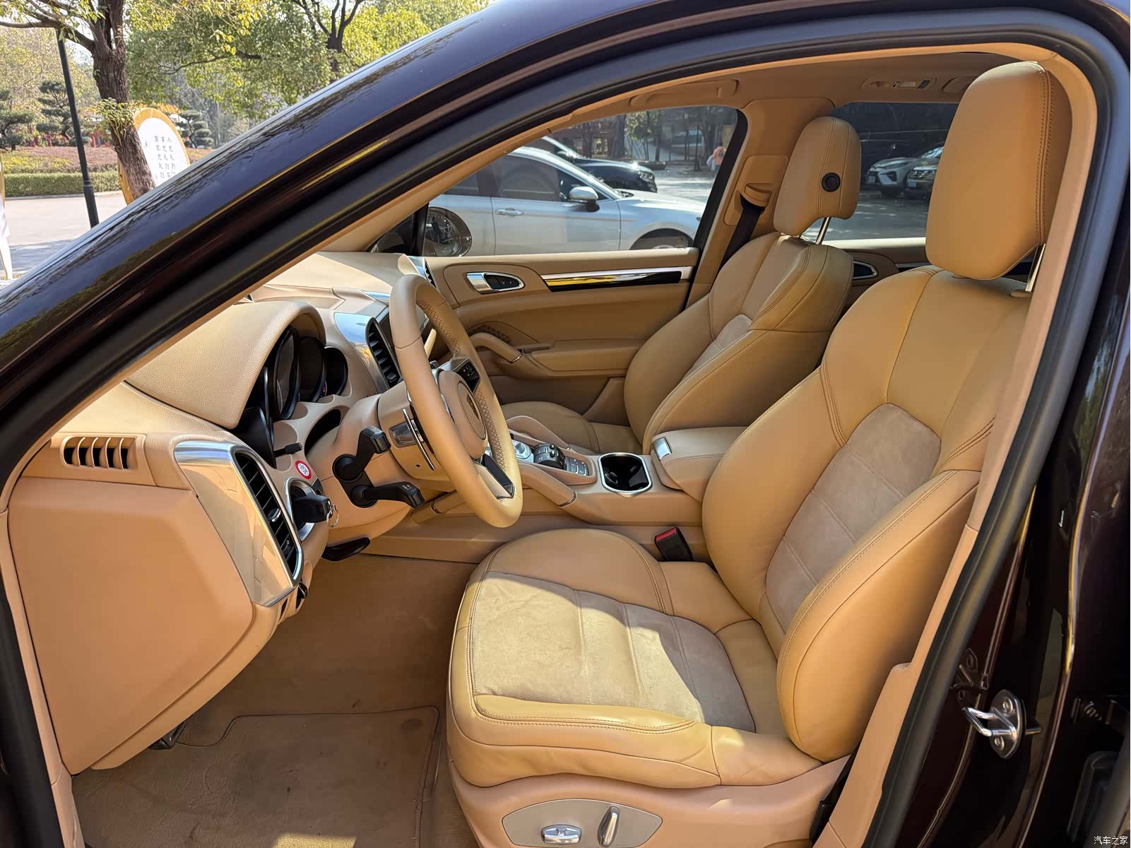 Porsche Cayenne, 2016 все фото
