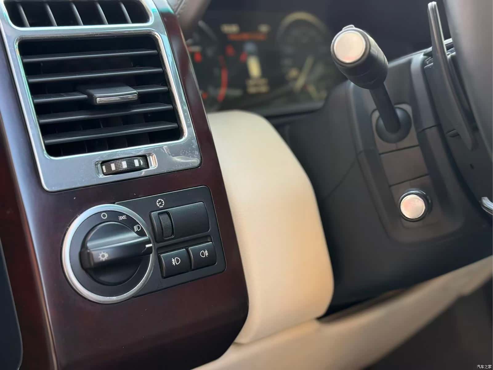 Land Rover Range Rover, 2011 26