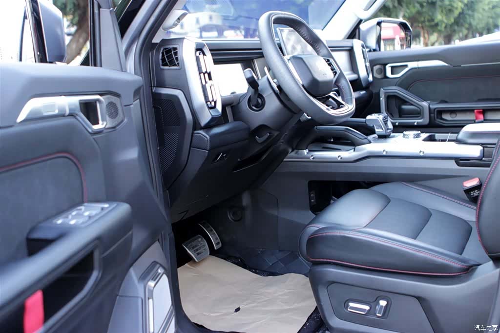 Jetour Traveller, 2025 10