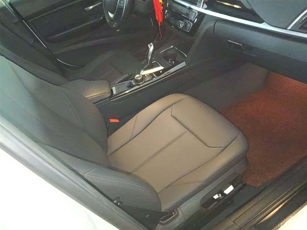 BMW 3 Series, 2016 25