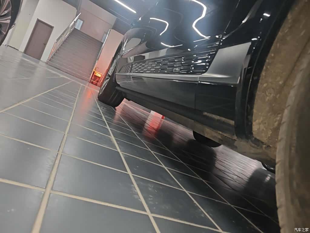 Hongqi E-HS9, 2023 19
