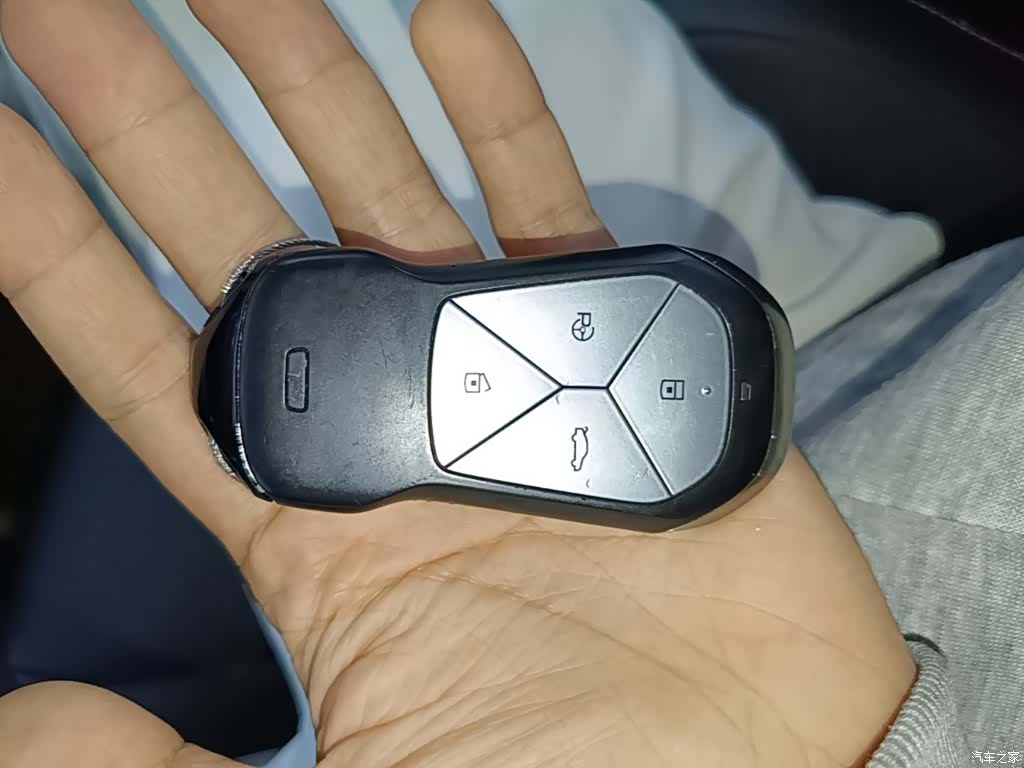 Xpeng P5, 2022 17