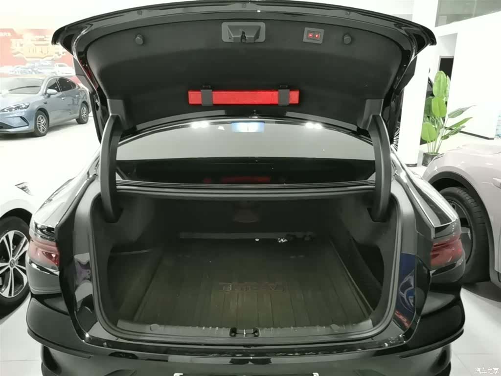 BYD Han, 2024 19