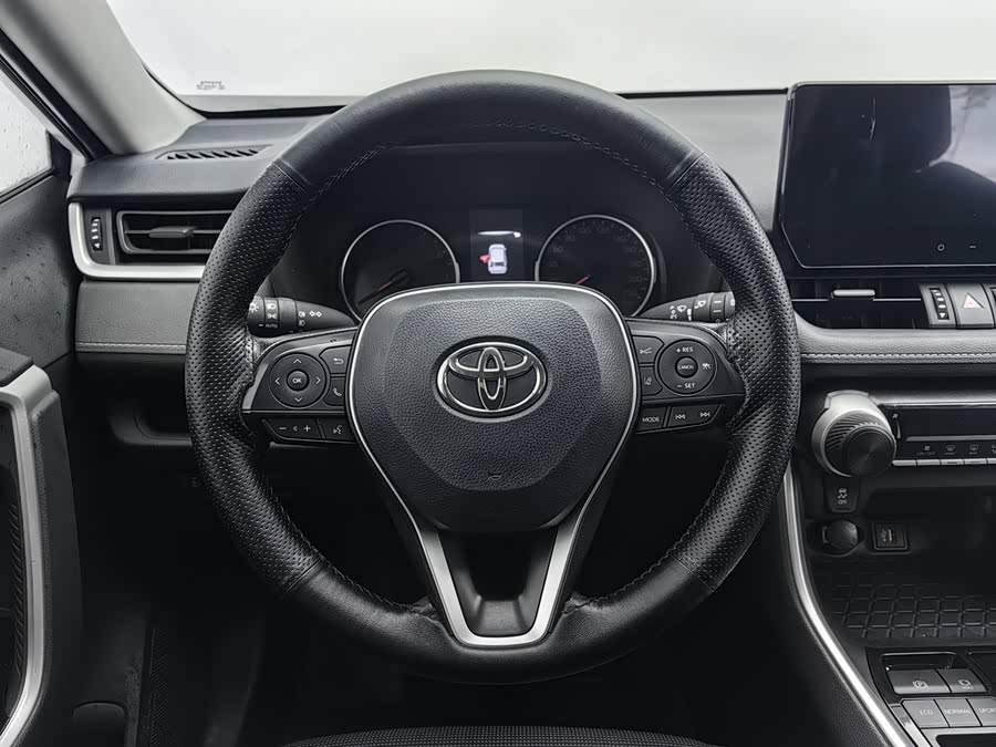 Toyota RAV4 2025, фото 11