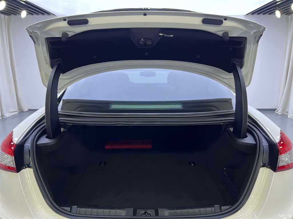 Maserati Ghibli, 2016 23