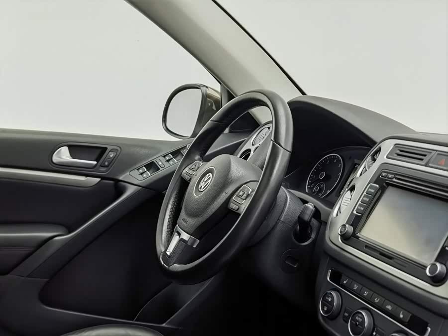 Volkswagen Tiguan 2017, фото 22