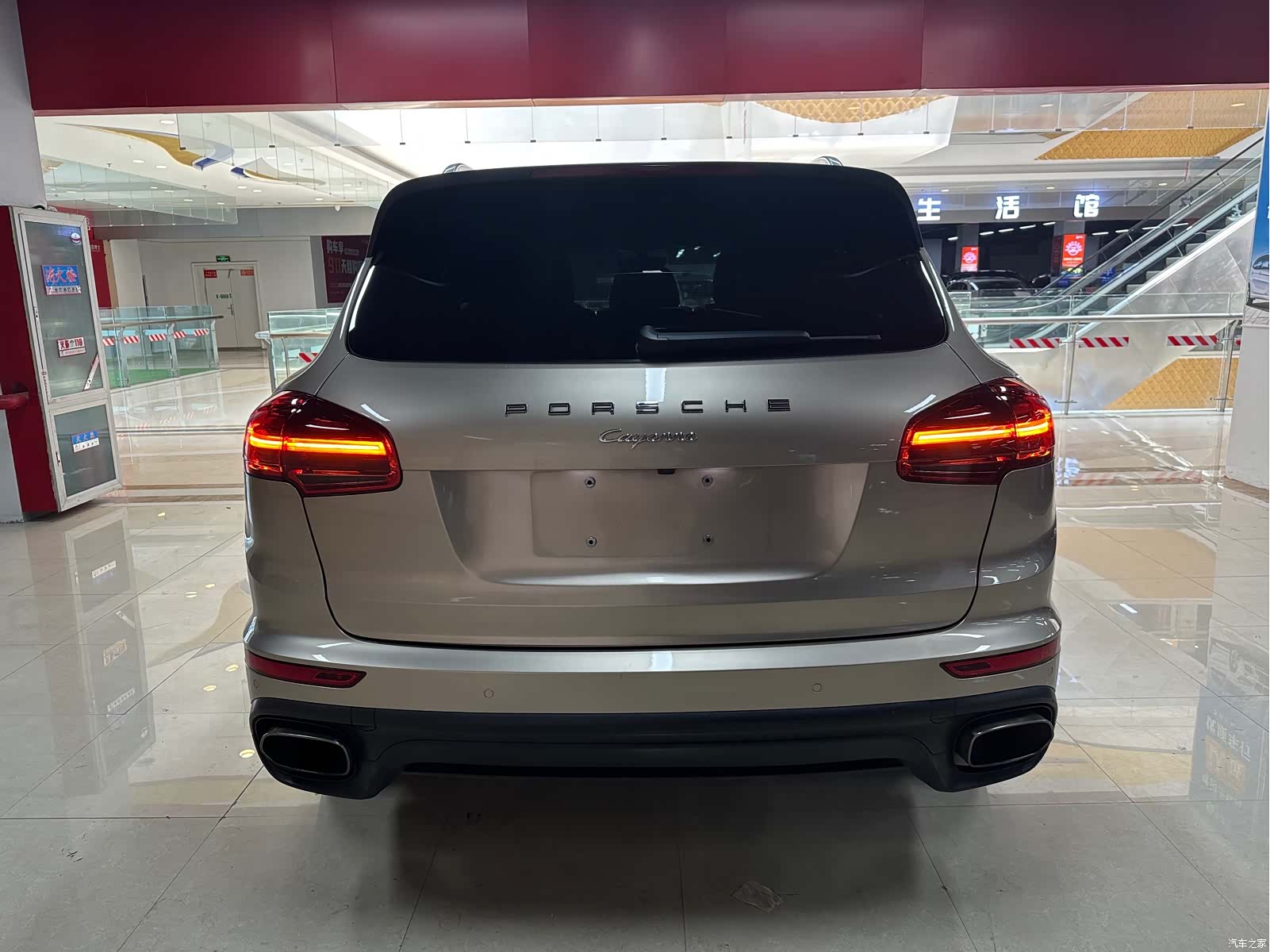 Porsche Cayenne, 2016 все фото