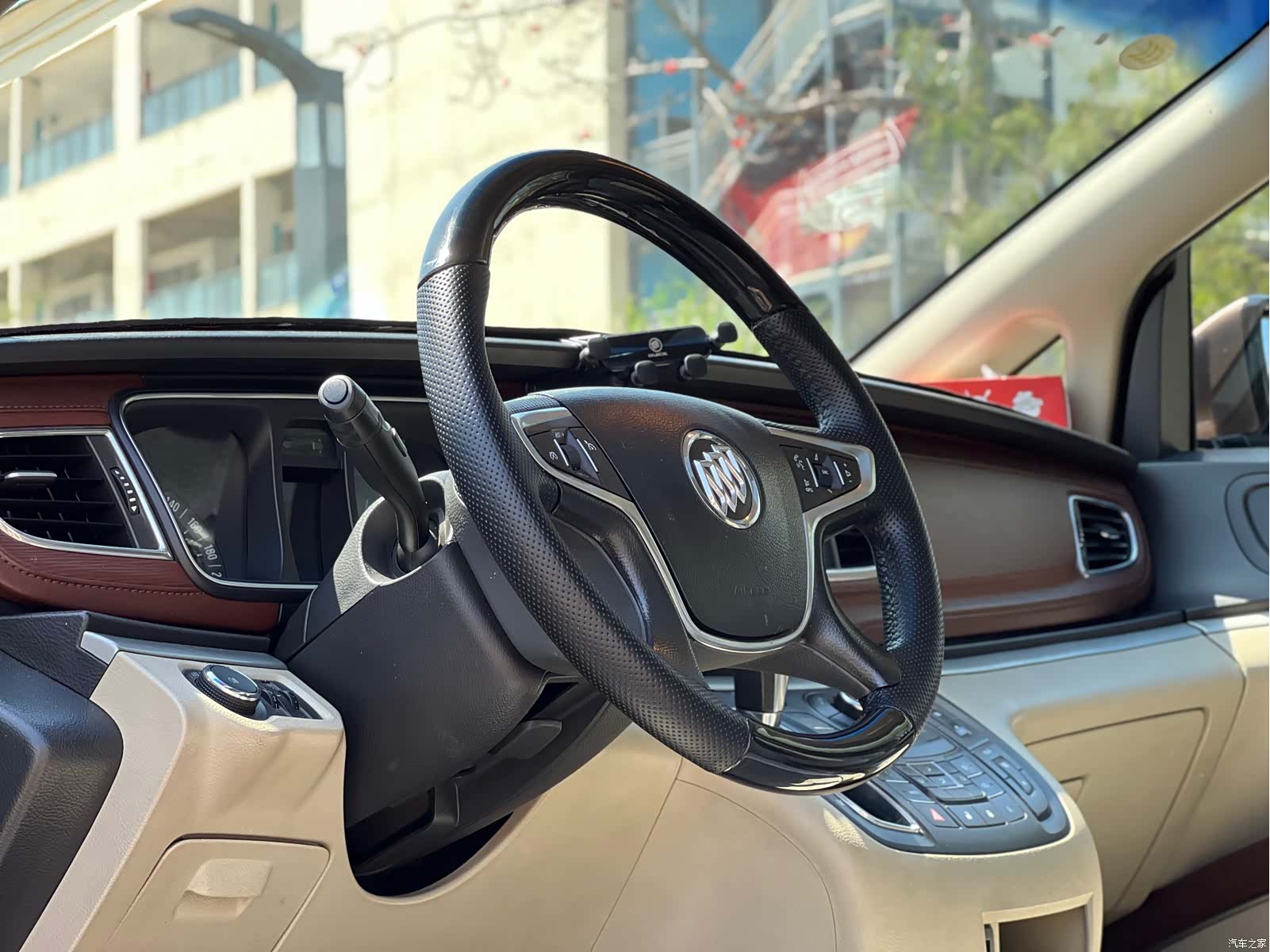 Buick GL8, 2019 14