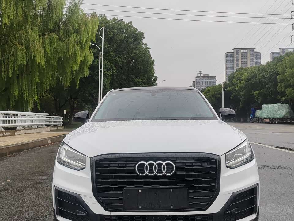 Audi Q2L