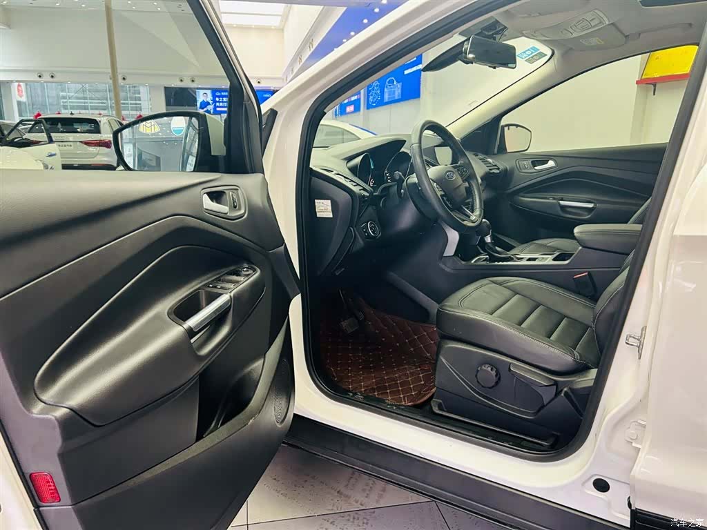 Ford Kuga, 2017 20