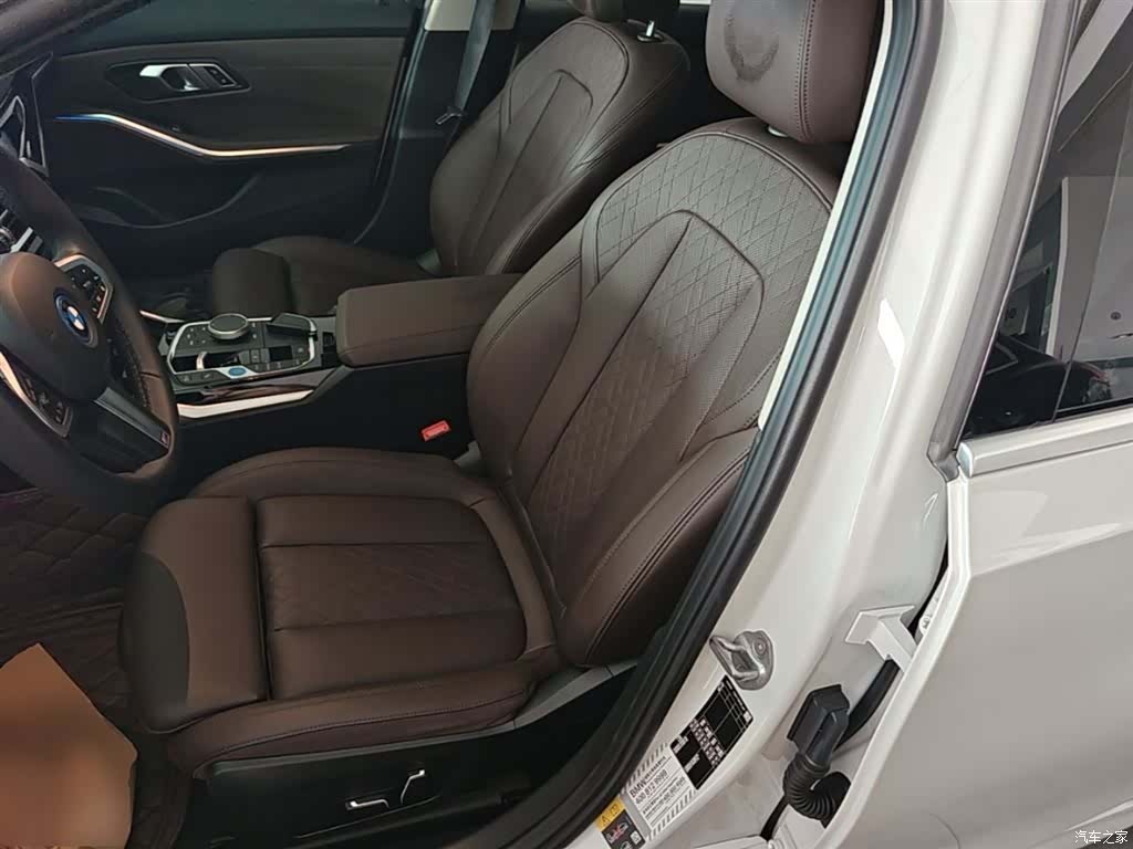 BMW i3, 2024 15