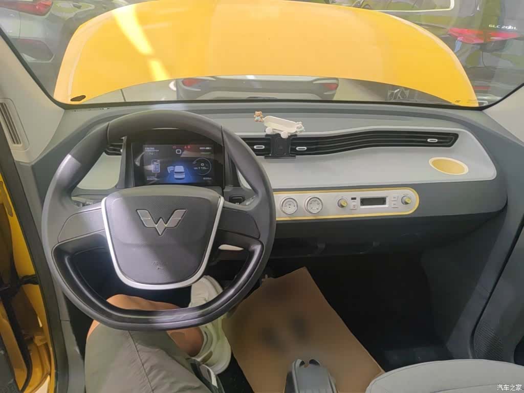 Wuling MINIEV, 2023 10
