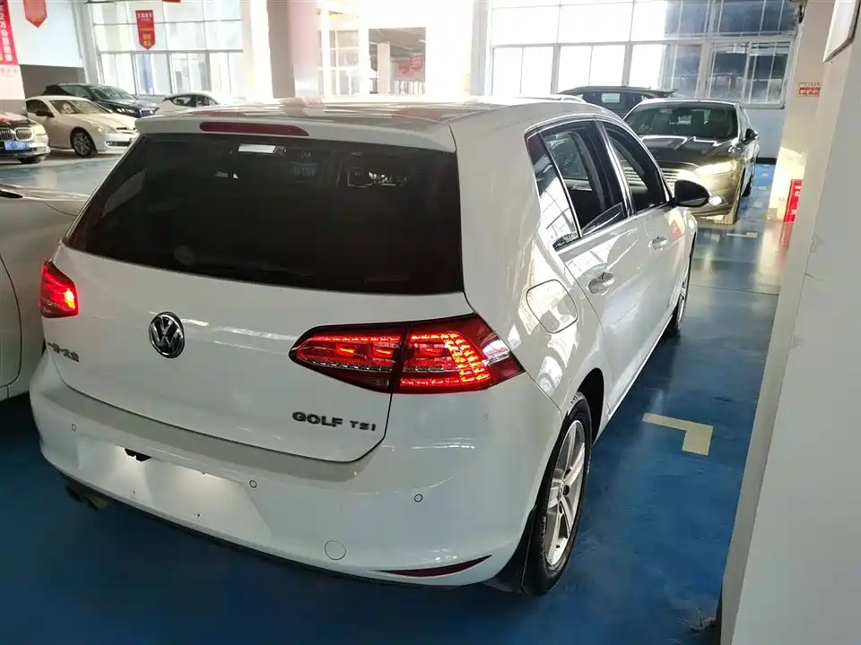 Volkswagen golf