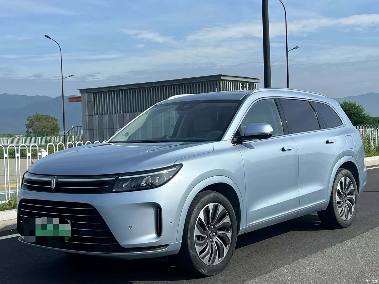 AITO M7, 2023 1
