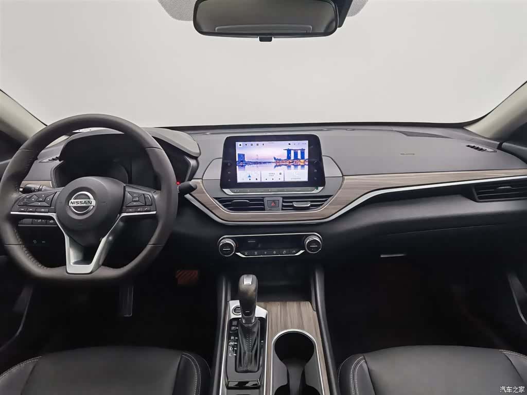 Nissan Teana, 2022 все фото