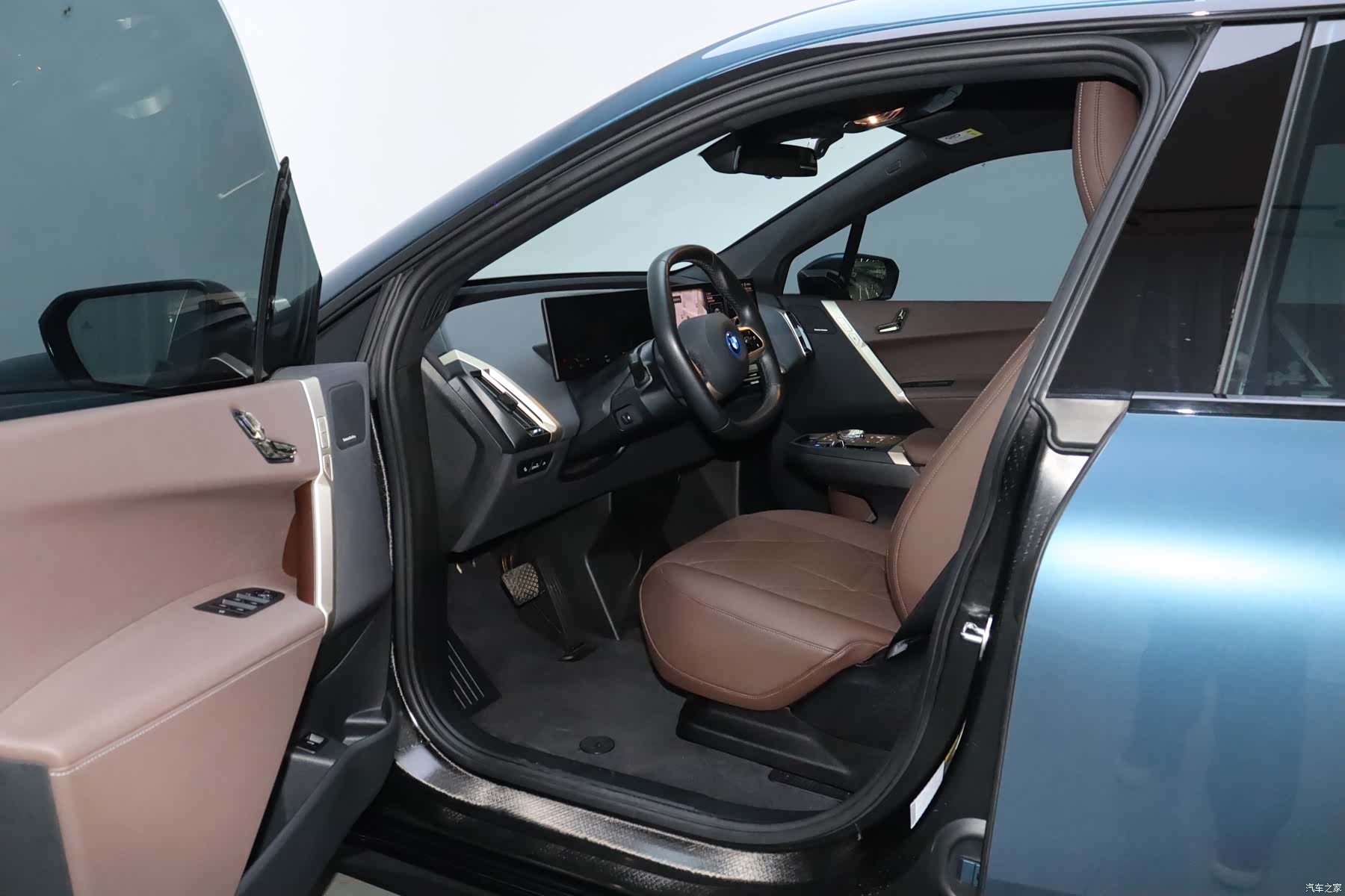 BMW iX, 2023 14