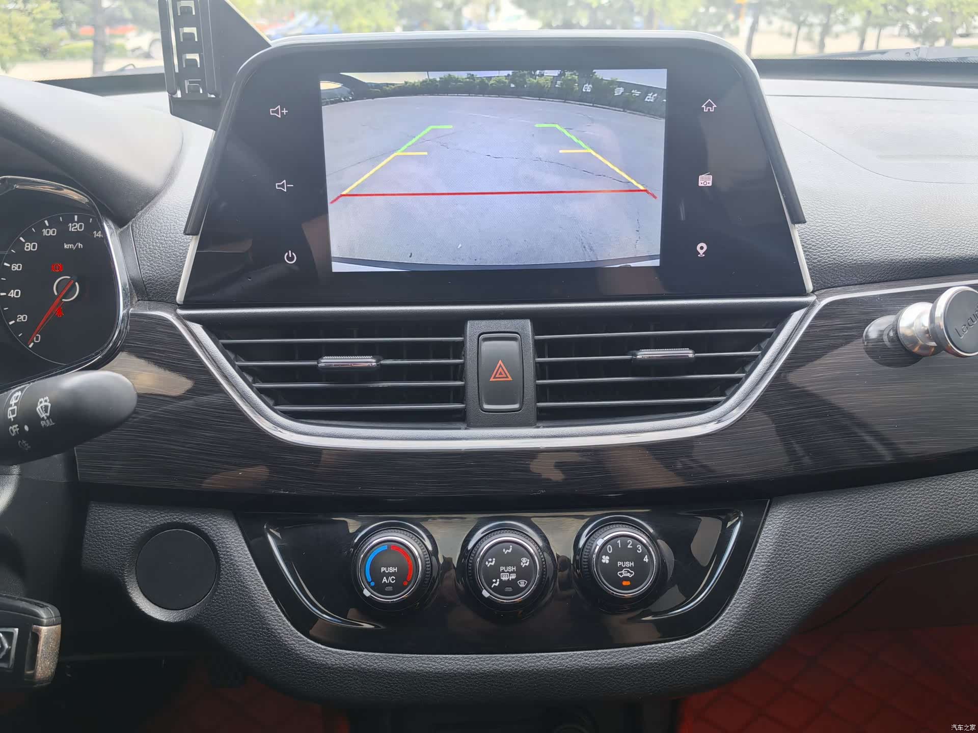 Wuling 310, 2017 8