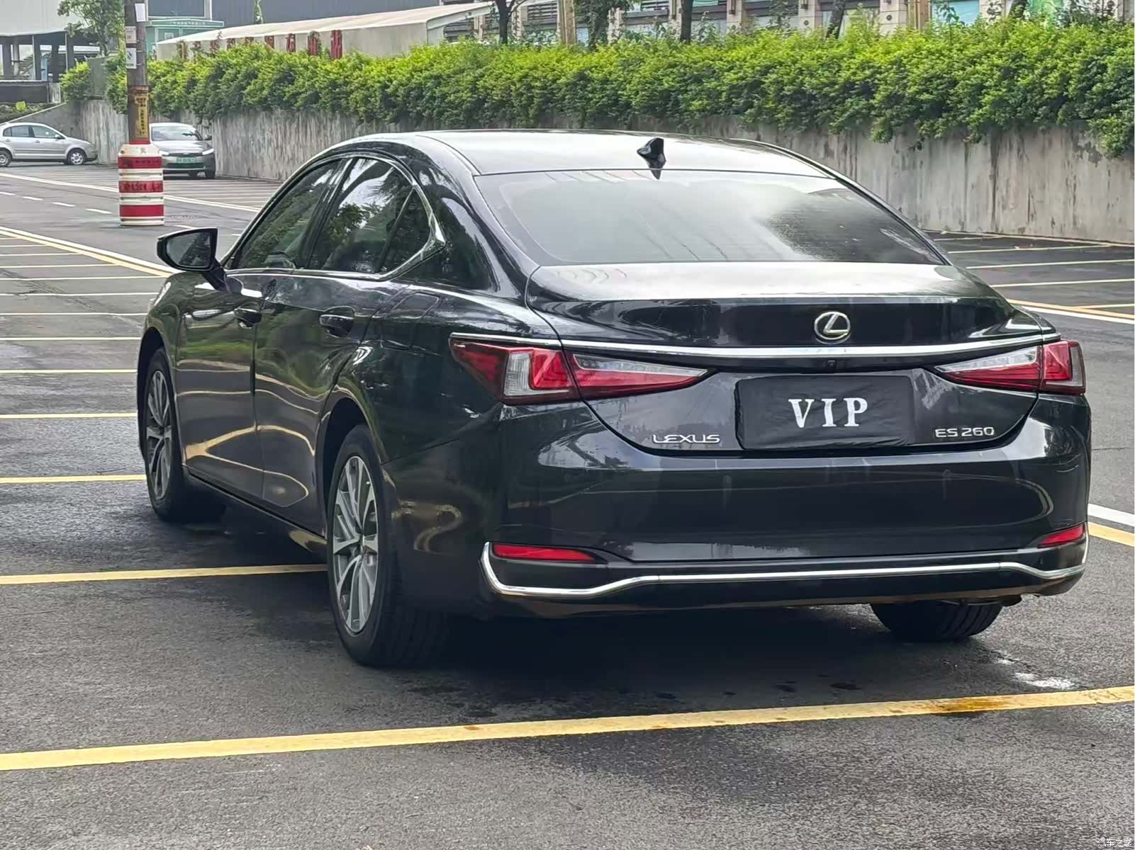 Lexus ES, 2022 7