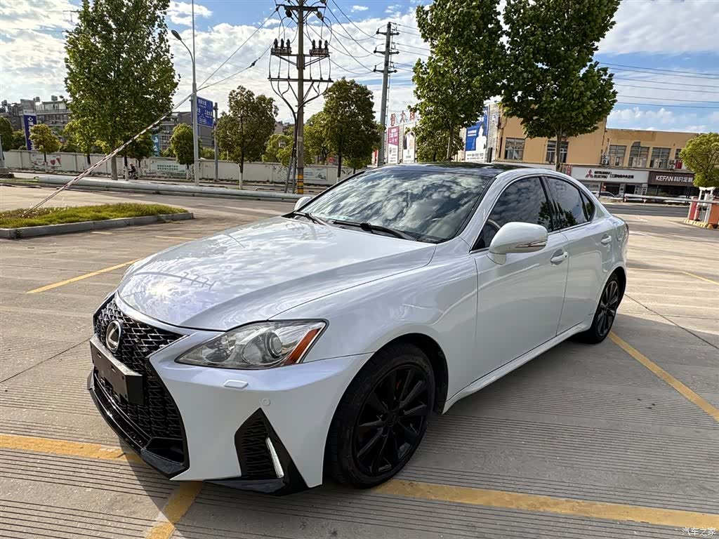 Lexus IS, 2009 1