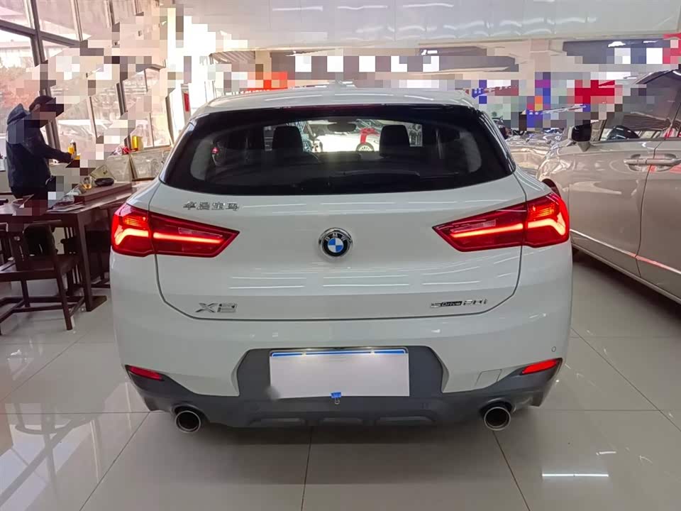 BMW X2