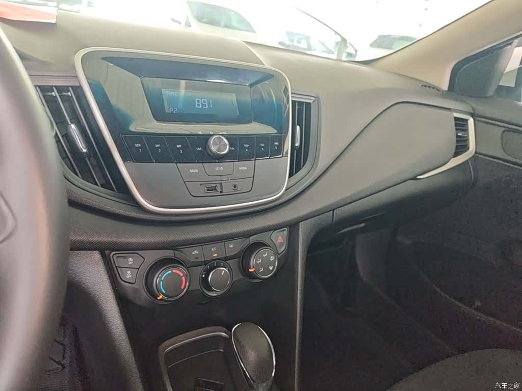 Chevrolet 320, 2018 10