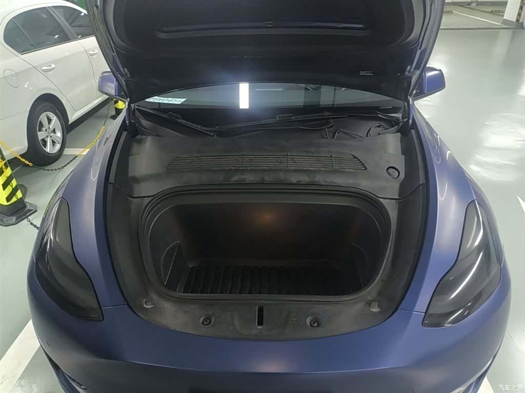 Tesla Model Y, 2021 20