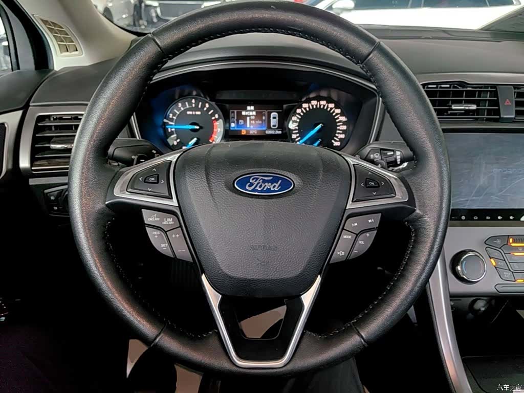 Ford Mondeo, 2018 11