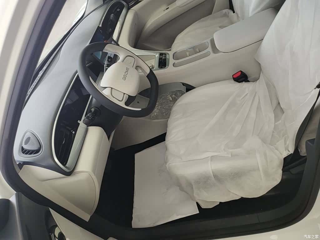 Geely Xingyuan, 2026 15
