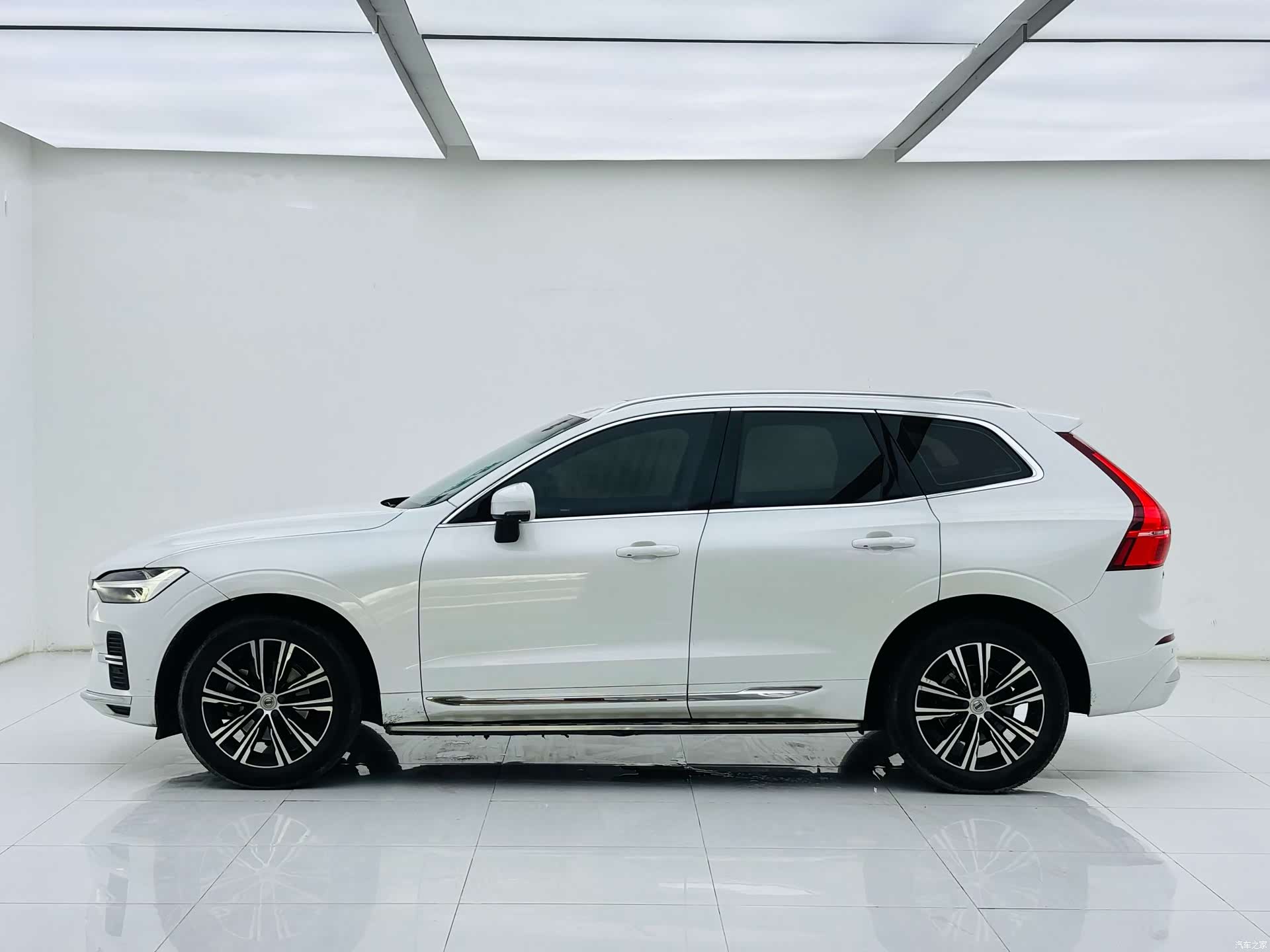 Volvo XC60, 2022 4