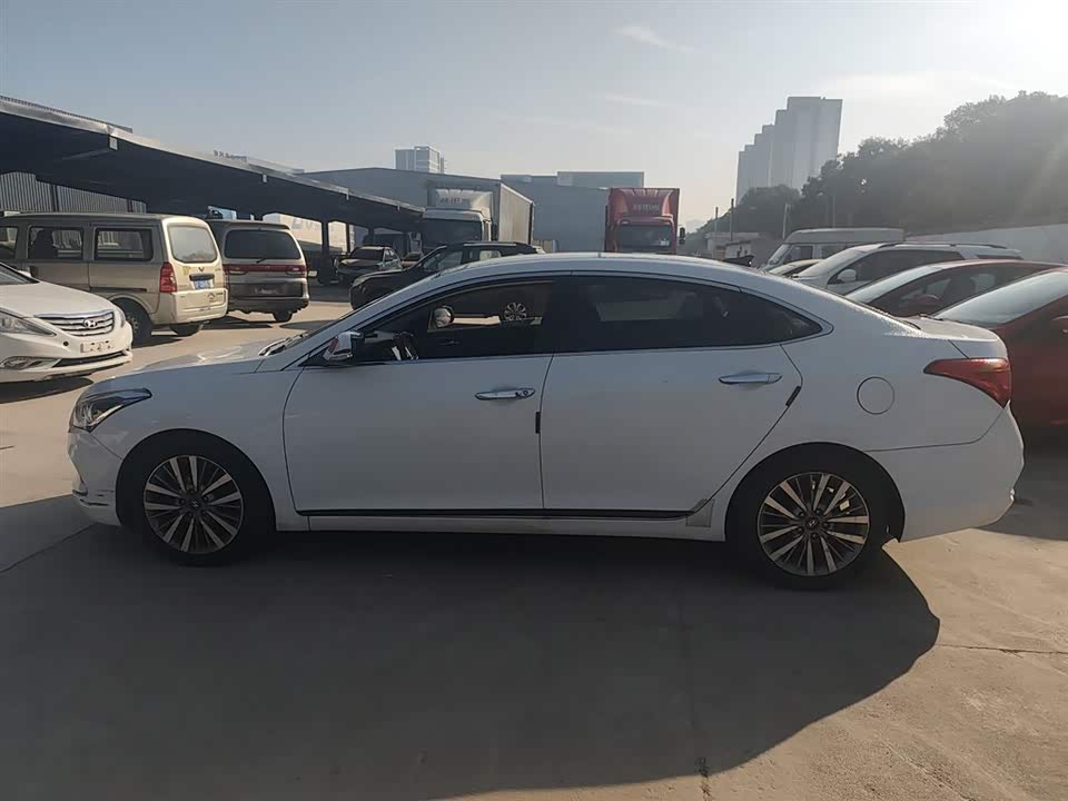 Hyundai Name picture