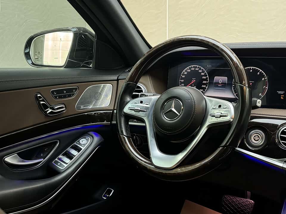 Mercedes-Benz Maybach S-class