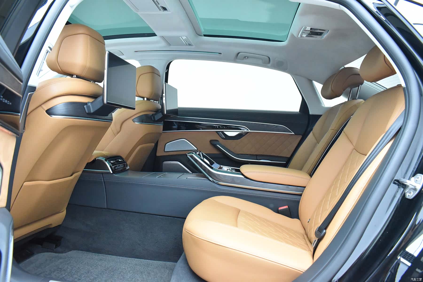 Audi A8L, 2022 15